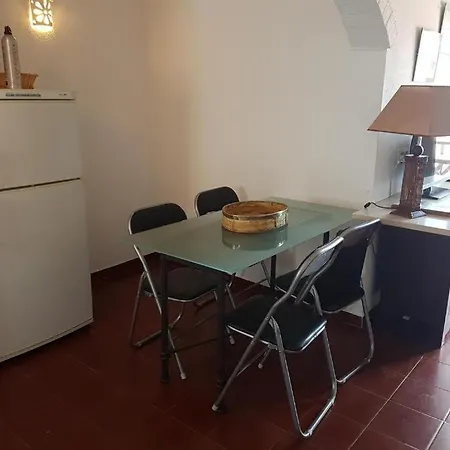 Апартаменты Casa Located Above Beach! Карвоейру