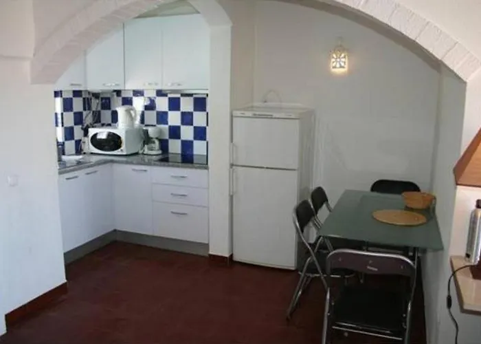 아파트 Casa Located Above Beach!