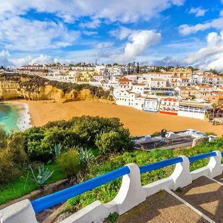 Apartment Casa Located Above Carvoeiro Beach! *
